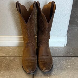 Ariat heritage western women’s leather boots size US 6b distress 10001021